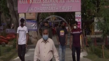 India News | Kashmiri Pandits Celebrate Jyeshtha Ashtami at Kheer Bhawani Temple, Observe COVID-19 Norms