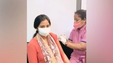 Entertainment News | Shreya Ghoshal Receives First Shot of COVID-19 Vaccine