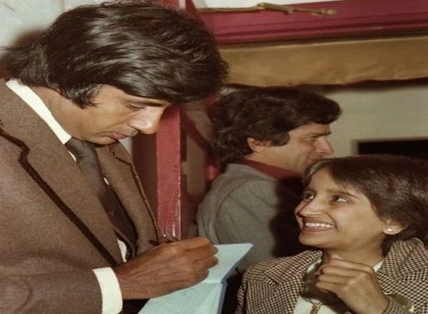 Entertainment News | Amitabh Bachchan Recalls Meeting Fans, Shares Million-dollar Throwback Picture from 'Kala Patthar' Premiere