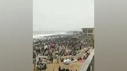 World News | People in Pak's Karachi Flout COVID Protocols as They Flock to Beaches