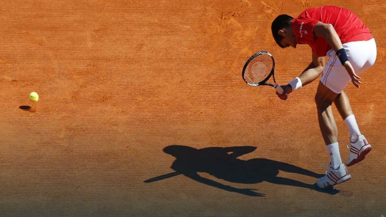 Novak Djokovic Falls While Desperately Running to Hit the Ball During French Open 2021 Final Match Against Stefanos Tsitsipas (Watch Video)