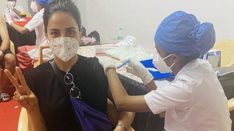 Shaadisthan Star Kirti Kulhari Gets the First Jab of COVID-19 Vaccine