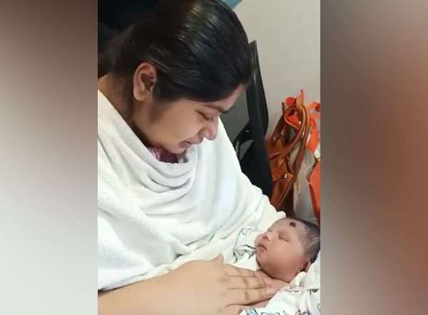 India News | Bengal Doctor Reunites with Newborn After 10-day Battle on Ventilator Against Covid