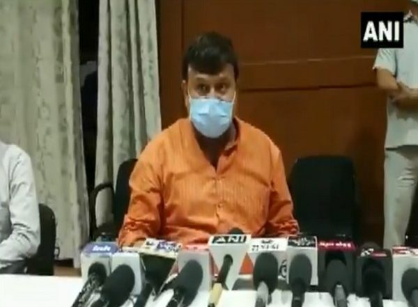 Madhya Pradesh Energy Minister Pradhuman Singh Tomar on Fuel Price Hike, Says ‘Riding Bicycles to Markets Will Keep Us Healthy, Keep Pollution Away’