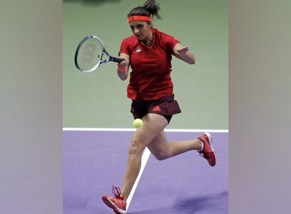 Eastbourne International 2021: Pair of Sania Mirza, Bethanie Sands Knocked Out in 1st Round