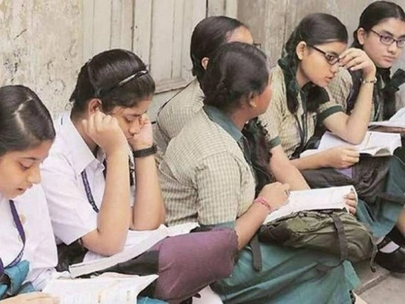 West Bengal CM Mamata Banerjee Cancels Class 10, 12 Board Exams 2021 Due to COVID-19