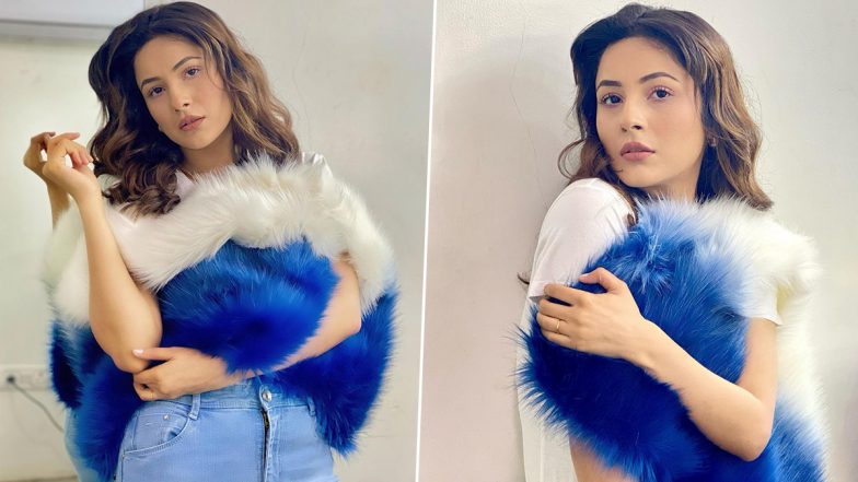 Shehnaaz Gill Looks Pretty in Stylish Blue and White Fur Jacket with Denim Pants; See Latest PICS of the Diva