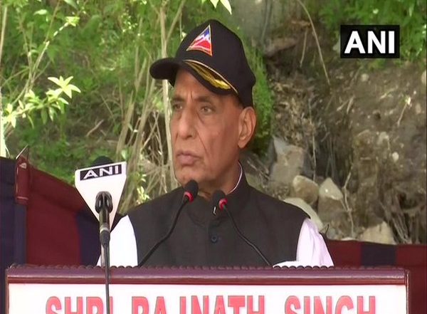 Indian Army is Capable of Giving Befitting Reply to Every Challenge, Says Rajnath Singh