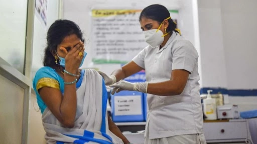 India’s COVID-19 Vaccination Coverage Crosses 33 Crore Mark, Total 33,28,54,527 Vaccine Doses Administered So Far