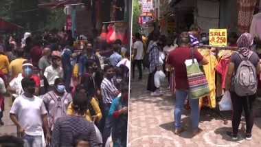 Delhi: People Throng Sarojini Nagar Market in Large Numbers, Social Distancing Norms Flouted (See Pics)