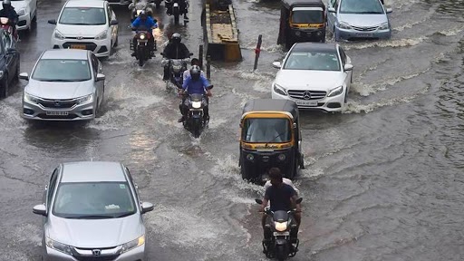 Monsoon 2021 Forecast: IMD Issues Heavy Rain Alert in Mumbai, Palghar, Thane, and Raigad Districts For Next 3 Hours