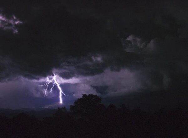 Mumbai Rains: IMD Forecasts Heavy Rainfall With Lightning and Thunderstorm for Next Few Hours