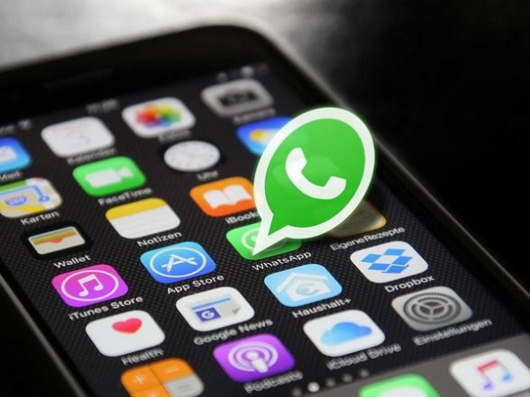 WhatsApp New Feature: Facebook-Owned App Experimenting with New Feature to Allow Users Send Images Without Compression