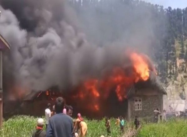 India News | 12 Houses Gutted in Blaze at Hijwa Village in J-K's Ramban
