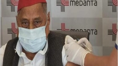 India News | BJP Takes Dig at Akhilesh as Mulayam Singh Yadav Gets COVID Vaccine Jab