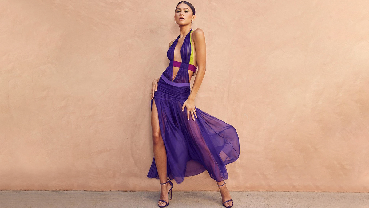 Zendaya Recreates an Iconic Fashion Moment With a Purple Versace Dress That Beyonce Wore During Her 2003 BET Performance (See Pics) - Fresh Headline