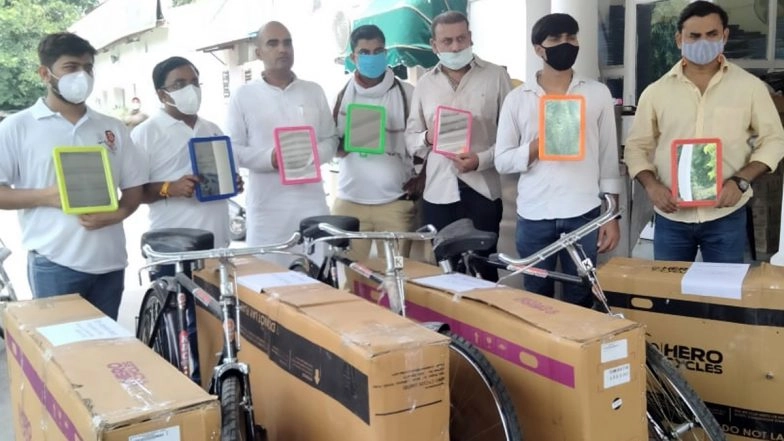 Indian Youth Congress Sends Bicycles to Prime Minister Narendra Modi, Home Minister Amit Shah Over Rise in Fuel Price