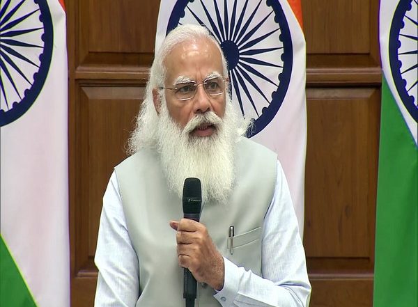 India News | People Without Masks at Crowded Places Not Pleasant Sight, Should Instil Sense of Fear: PM Modi at Council of Ministers Meeting