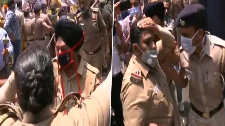 Lady ASI Injured During BJP Yuva Morcha Workers’ Protest Outside Punjab CM Amarinder Singh’s Residence in Chandigarh (Watch Video)