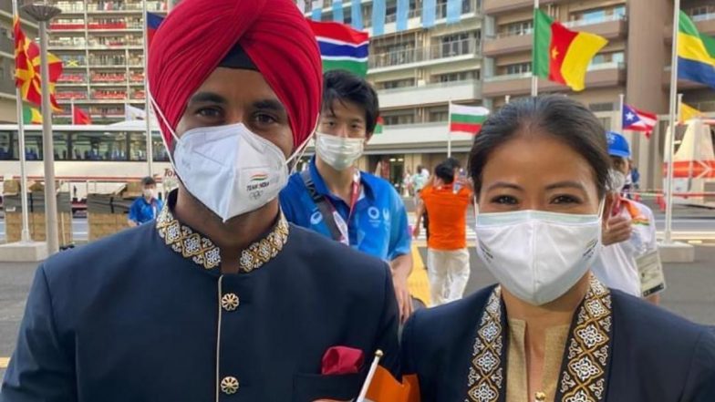 Tokyo Olympics 2020: Mary Kom and Manpreet Singh Lead Indian Contingent in Opening Ceremony, Watch Video