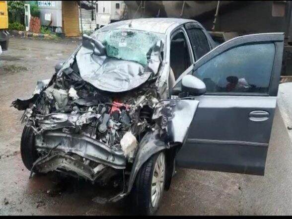 Karnataka Accident: Car Collides With Wine Tanker in Kalaburagi, 4 Dead, 1 Injured