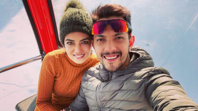 Aditya Narayan Wishes Wifey Shweta Agarwal on Their First Wedding Anniversary With a Loved-Up Click!