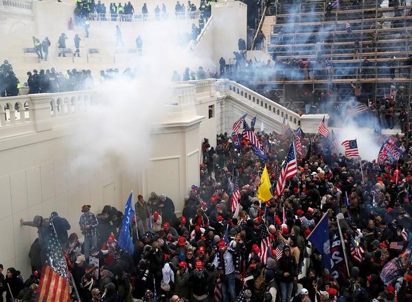 World News | Fourth Person with Ties to Oath Keepers Pleads Guilty for Role in Capitol Riot: Report