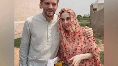 India News | NZ YouTuber Karl Rock's Wife Approaches Delhi HC for Quashing of Blacklisting