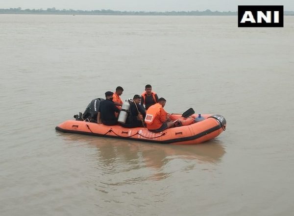India News | UP: Search Underway for 3 Missing in Ayodhya's Saryu River