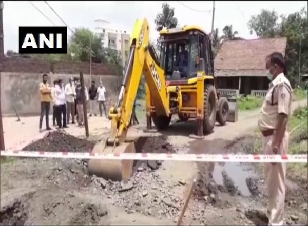 India News | Three Workers Die While Cleaning Sewer Line in Silvassa