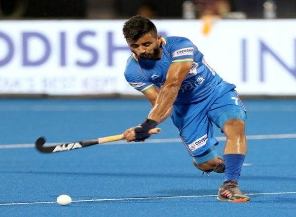 Sports News | No Distinction Between Senior and Junior Players in Our Team: Manpreet Singh