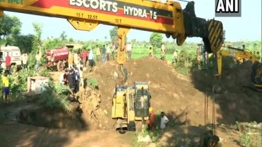 India News | 4 Bodies Recovered, 19 People Rescued After Several People Fall in Well in MP's Vidisha
