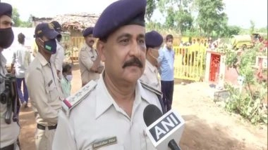 India News | Home Guard Inspector Who Fell into Well During Rescue Operation in MP's Vidisha, Returns to Work at Site