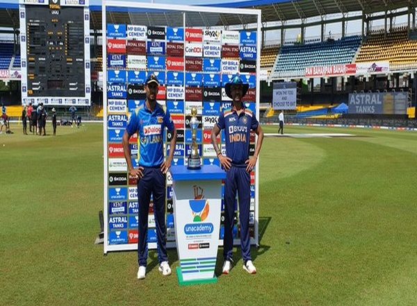 Sports News | SL Vs Ind, 3rd ODI: Dhawan Wins Toss, Elects to Bat; Samson and Sakariya Make Debut