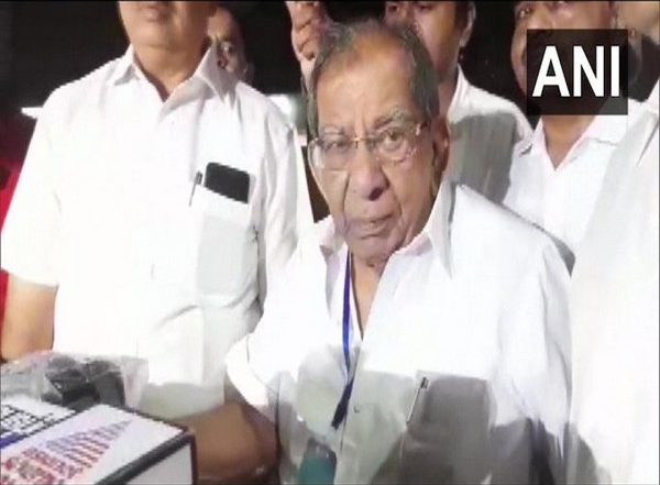 Karnataka: An Era Will End if BJP Tries to Replace Chief Minister BS Yediyurappa, Says Congress Leader Shamanur Shivashankarappa