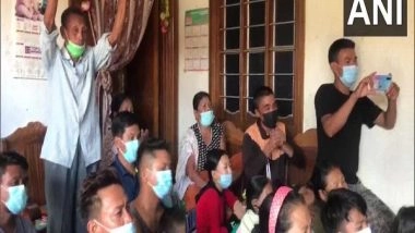 India News | Manipur: Family of Weightlifter Mirabai Chanu Bursts into Cheers After She Wins Silver