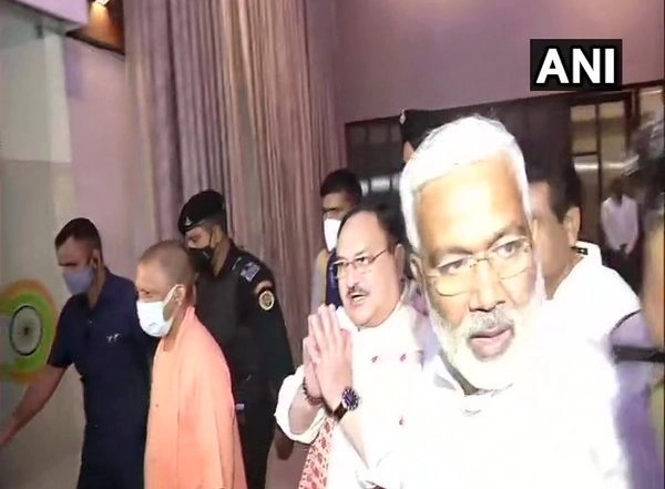 India News | UP Elections: BJP Asks MPs to Work with Ground Workers, Complete Vaccination Process in Constituencies