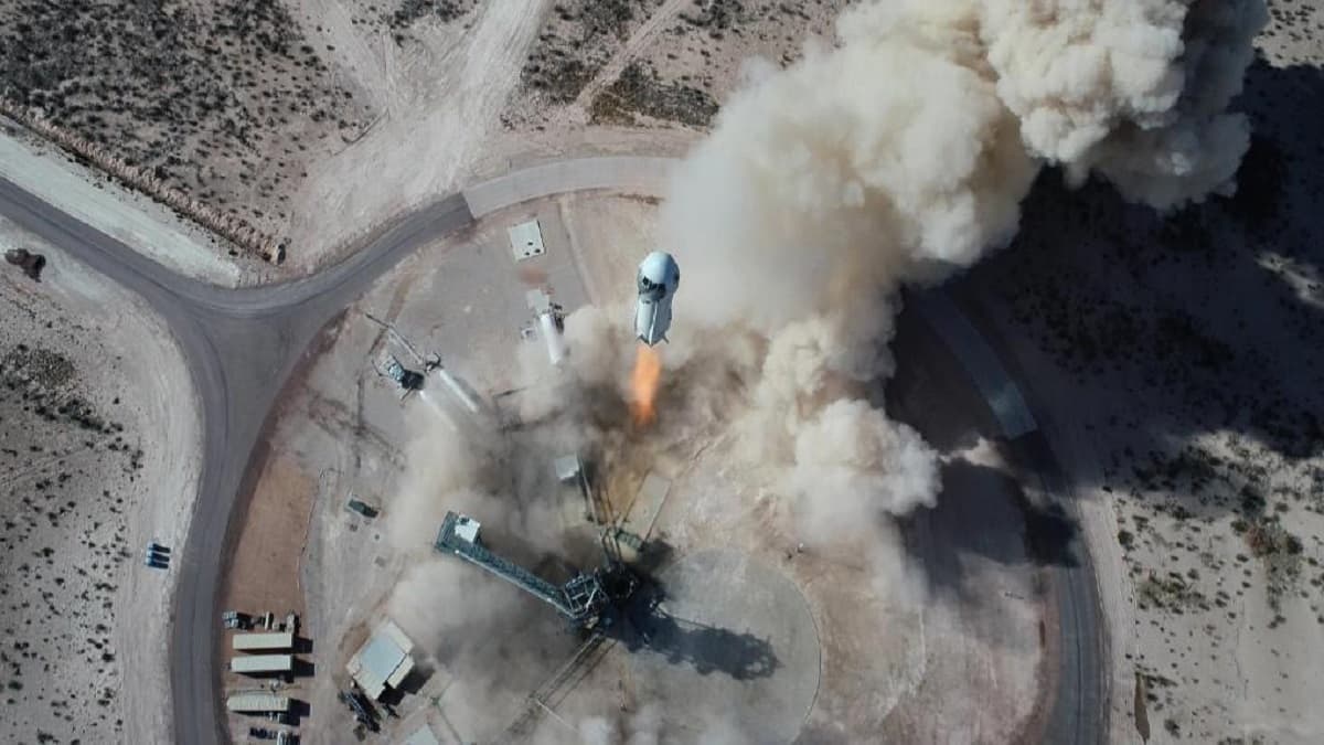 Who Is Sanjal Gavande? Know About the Kalyan-Born Engineer Who Is Part of Blue Origin Team That Built Space Rocket for Jeff Bezos