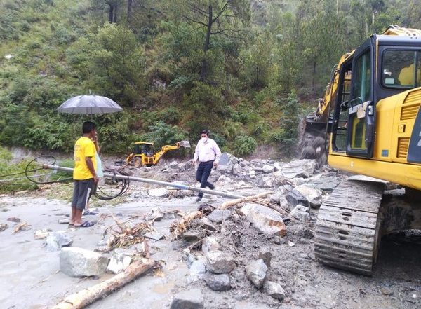 Himachal Pradesh Rains: National Highway Blocked Near Rampur Area of Shimla Following Heavy Rainfall