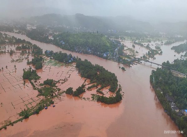 India News | IAF Carries out Flood Relief Operations in Maharashtra's Ratnagiri