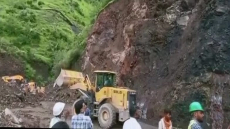 National Highway 5 Blocked Due to Landslide Near Chambhaghat in Solan District