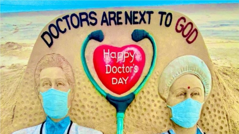 National Doctors’ Day 2021 Greetings: Sudarsan Pattnaik’s Sand Art With Message ‘Doctors Are Next to God’ Is Winning Hearts Online! (View Pic)