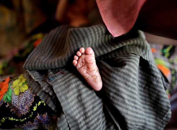 World News | French Nationals Going 'childfree' to Control Over-population, Reverse Global Warming