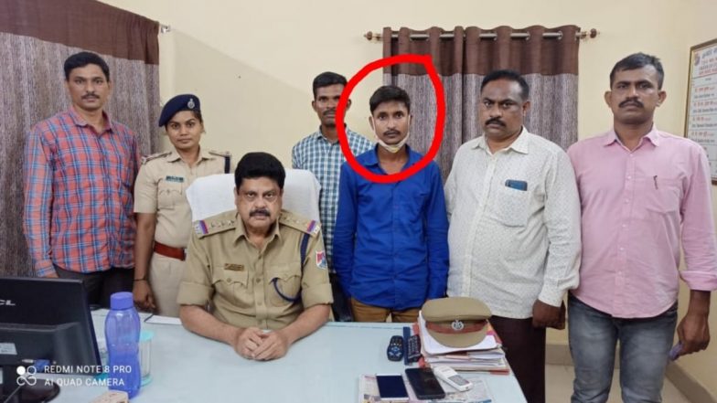 Train Ticket Booking Racket Busted in Hyderabad; RPF Busts Gang Using Fake Letterheads of MPs, MLAs To Confirm Railway Berths Under Emergency Quota