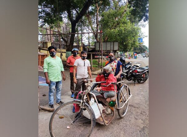 Business News | Reminding People to Wear Masks is a Moral Responsibility