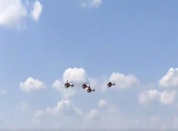 World News | IAF Sarang Helicopter Performs at MAKS-2021 Air Show in Moscow