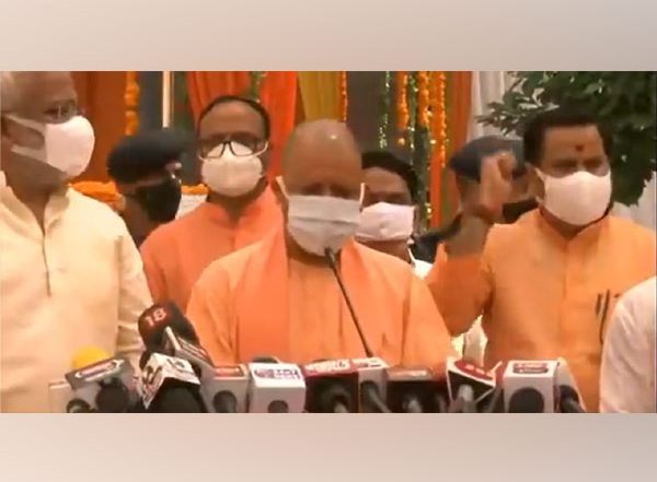 Syama Prasad Mookerjee Jayanti: UP CM Yogi Adityanath Pays Tributes to Late Indian Politician on His 120th Birth Anniversary