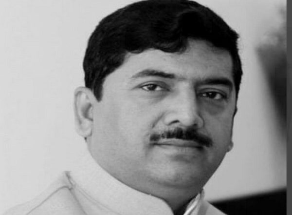 India News | PM Modi Expresses Grief over Demise of Former BJP MP Sharad Tripathi