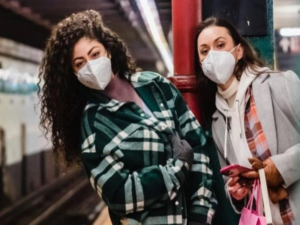 US CDC Asks Vaccinated People to Wear Masks Again