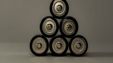 Science News | Safer High-energy Density Batteries Can Be Made by Preventing Oxygen Release